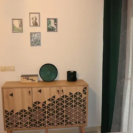 Апартаменти Kikaso - Near Mall Of Split, Free Parking Спліт