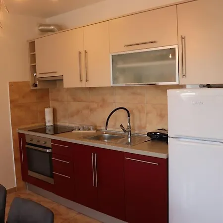 Kikaso - Near Mall Of Split, Free Parking