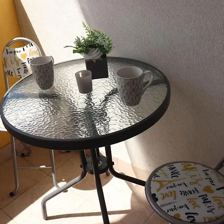 Kikaso - Near Mall Of Split, Free Parking Apartman *