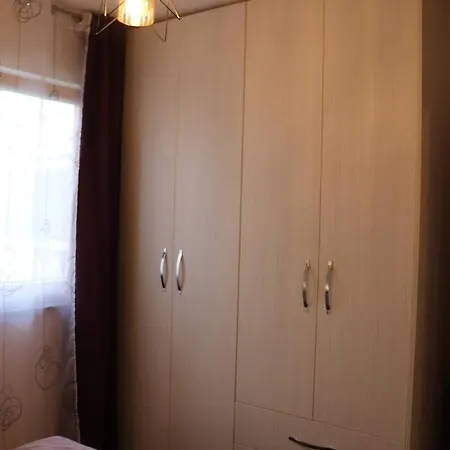 Kikaso - Near Mall Of Split, Free Parking *